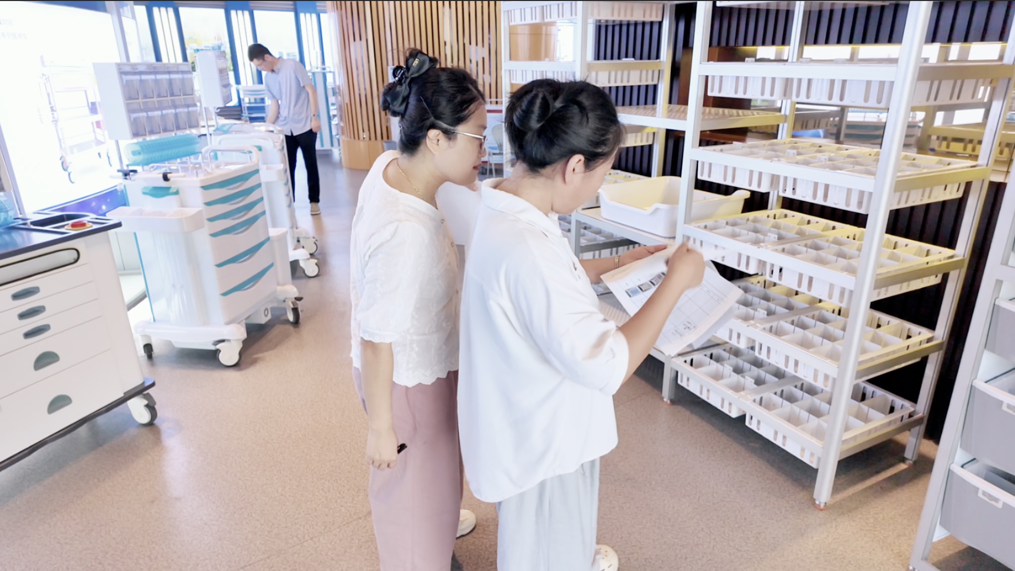 1757052705646176.jpg 7081757052407_.pic.jpg